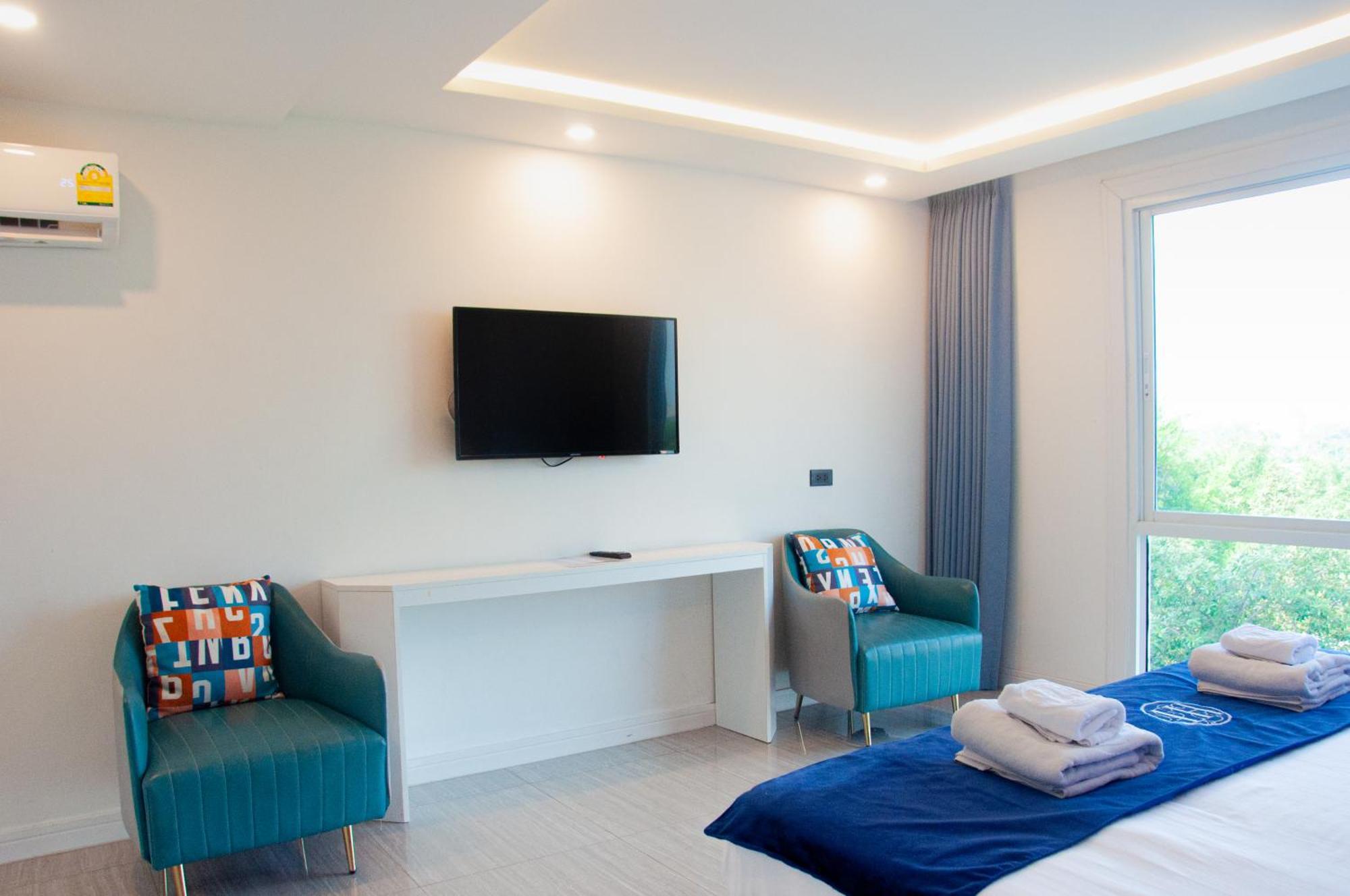 Ht9 Hotel Джомтиен Бийч Екстериор снимка